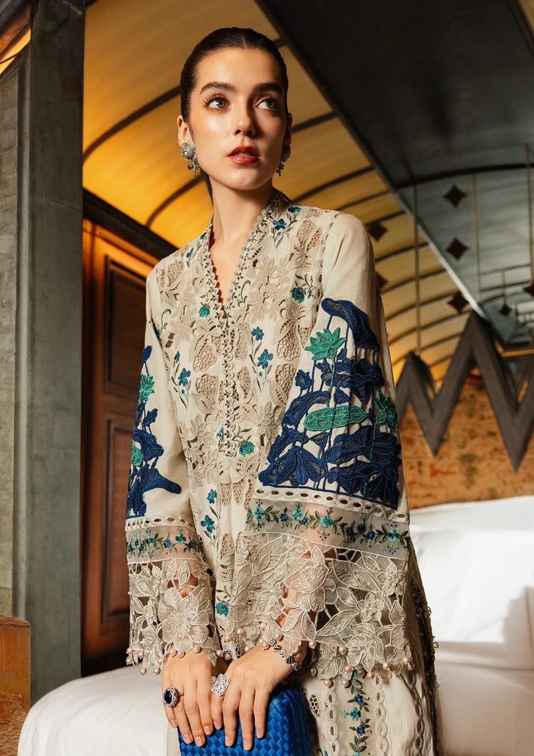 Embroidered Dhanak 3-Piece Suit with Embroidered Shawl - D-077