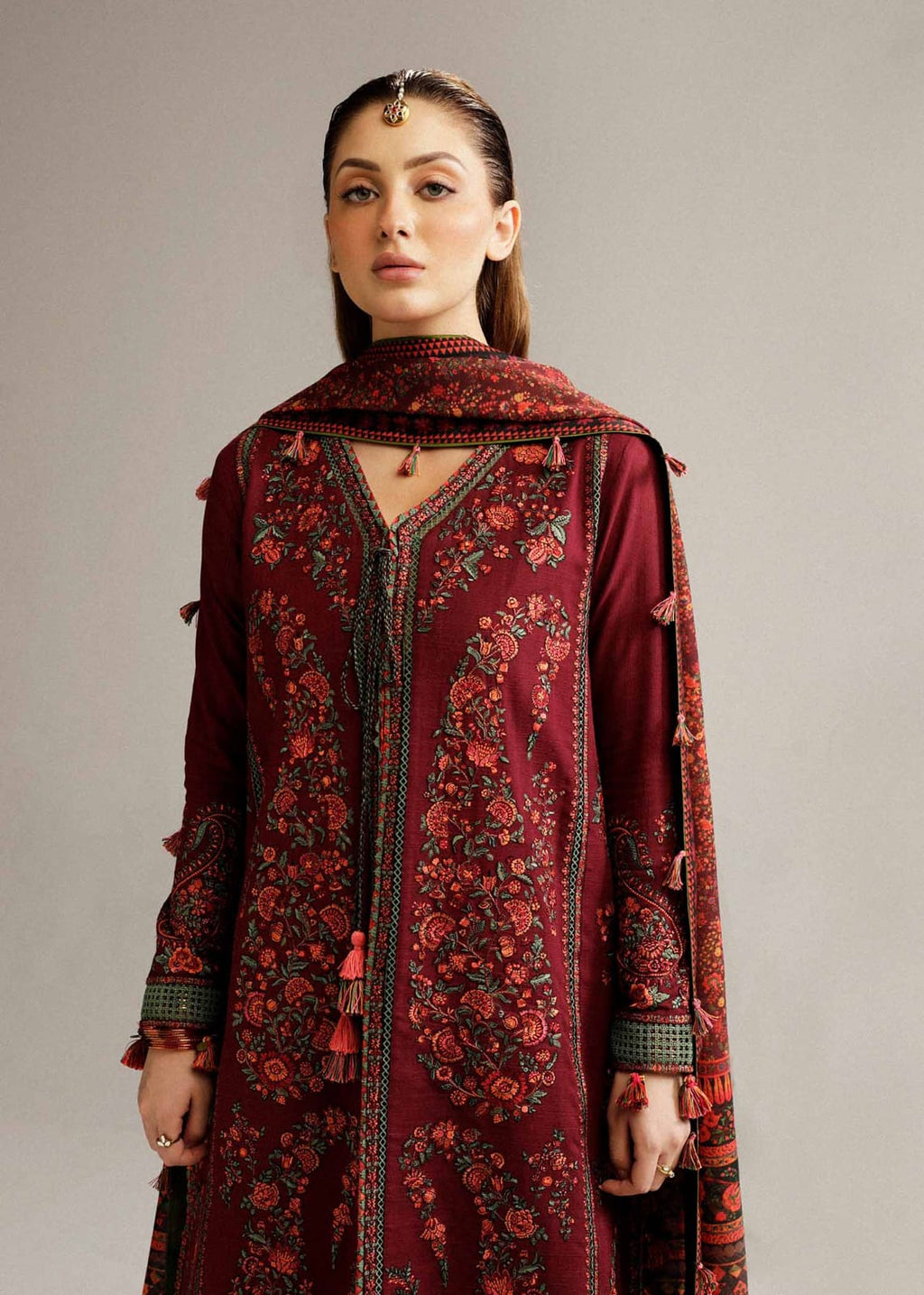 Embroidered Lawn 3-Piece with Diamond Dupatta – BL-053
