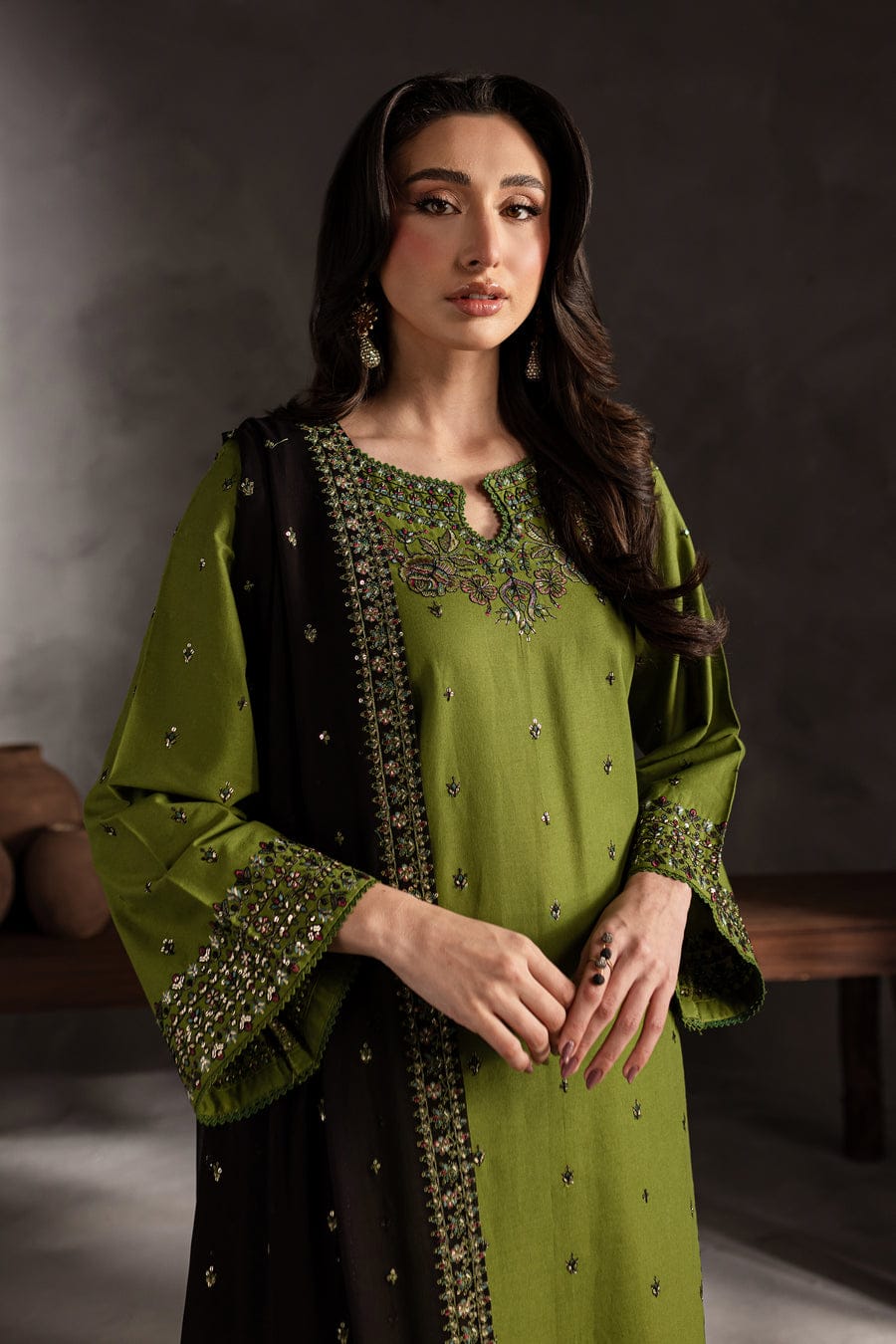 Embroidered Lawn 3-Piece with Chiffon Dupatta – BL-082