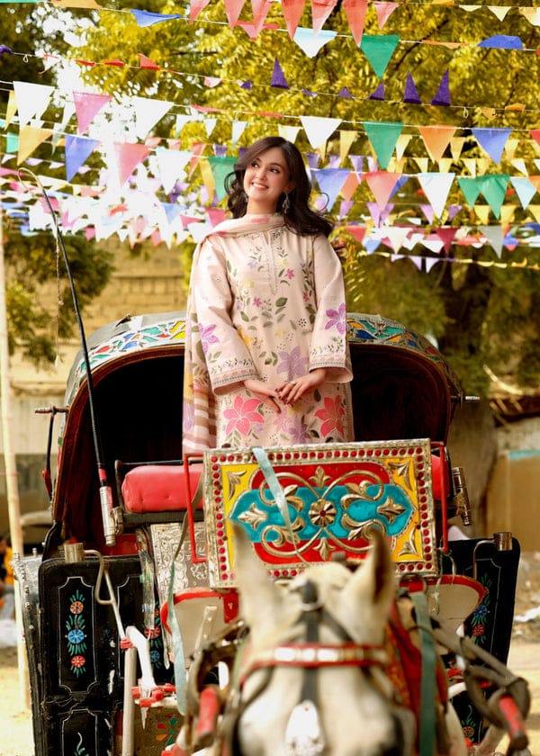 Embroidered Lawn 3-Piece with Chiffon Dupatta – BL-101